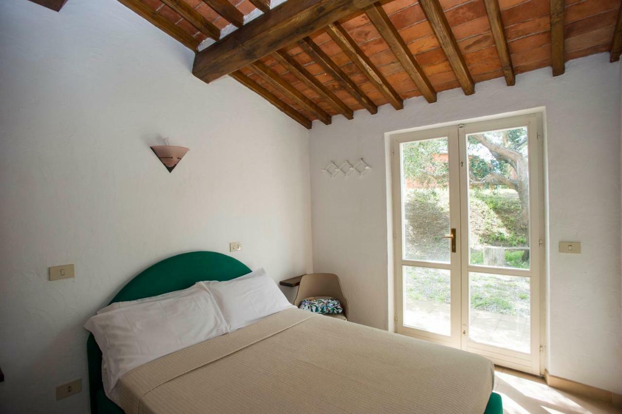 Il Poggio Marcuccio Aparthotel Lacona Kültér fotó